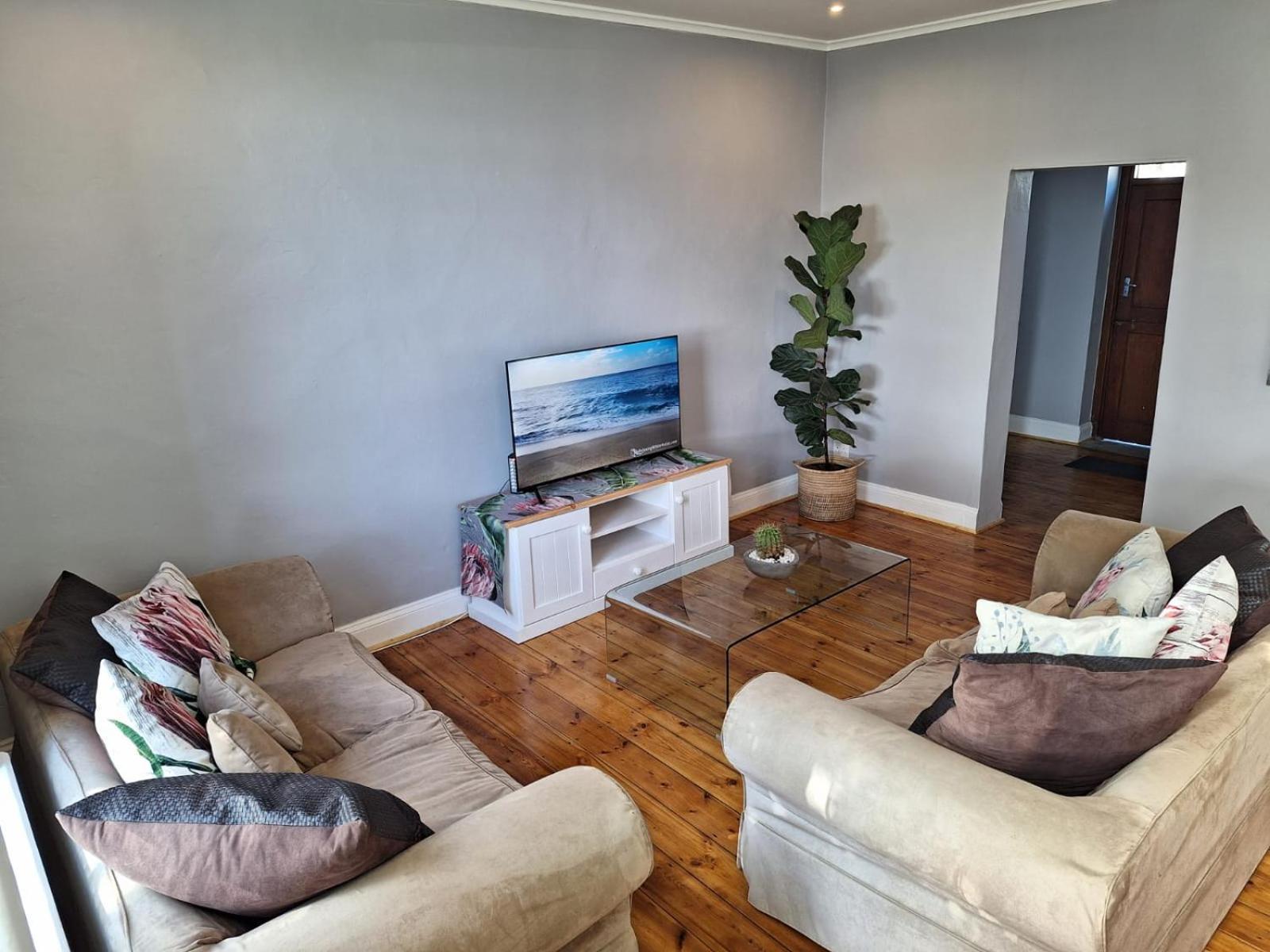 Lilla-Bett Self Catering Accommodation Mossel Bay Quarto foto